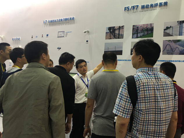 致敬匠心，廣拓F5振動光纖榮獲“十大創(chuàng)新產(chǎn)品獎”(圖1)